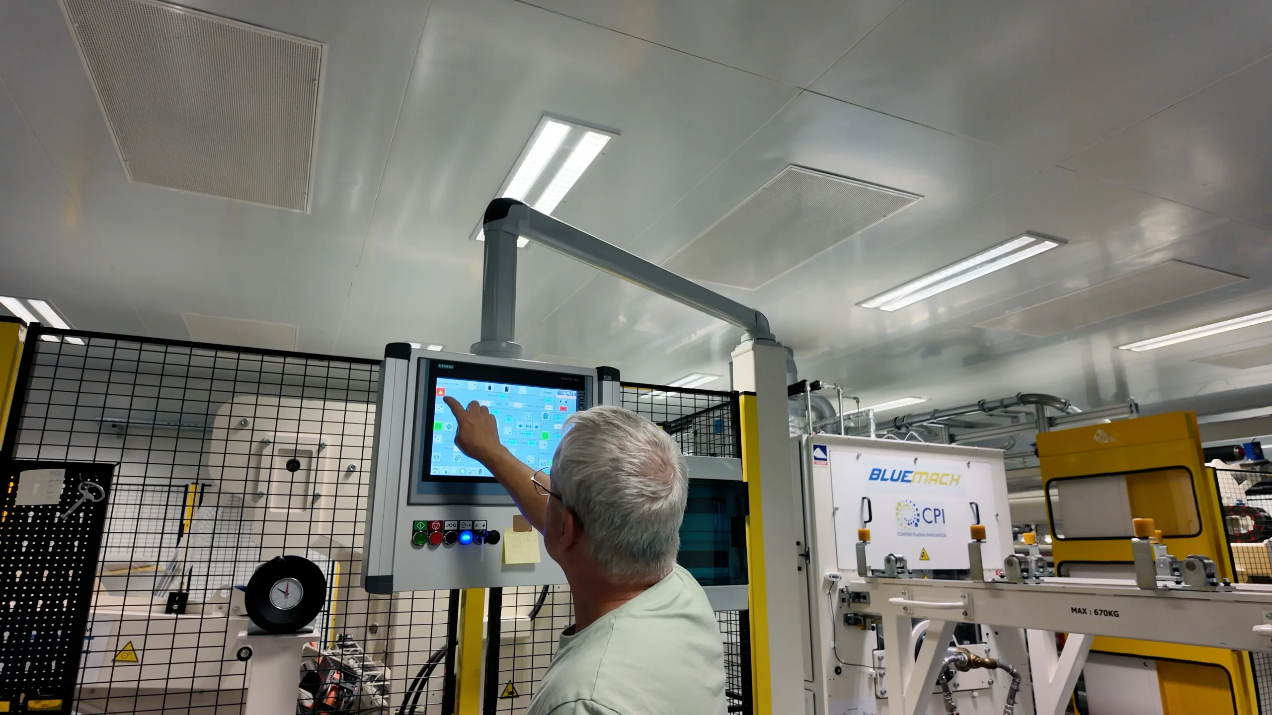 Operator monitoring a CPI Plasma surface treatment process